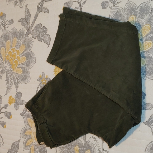 L.L. Bean Petite Green Corduroy Pants - Picture 1 of 6